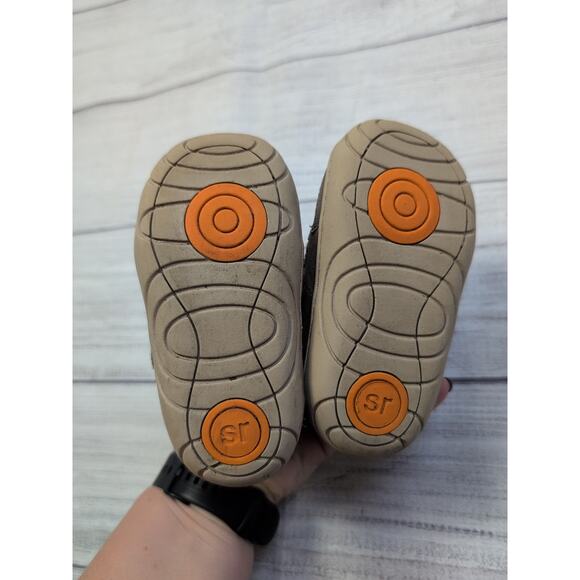 5C Stride Rite Brown Kyle Sneakers - Picture 6 of 9